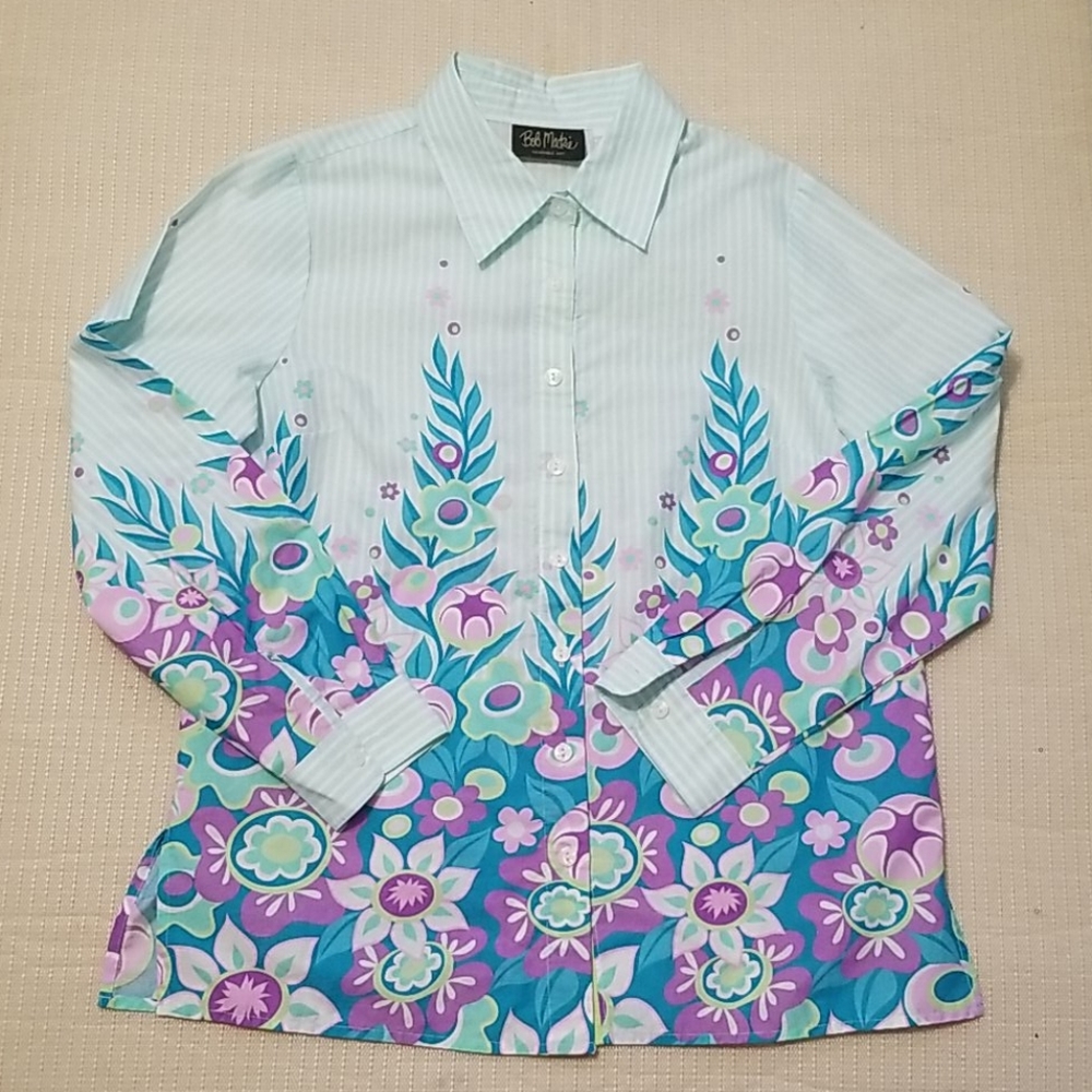 3/$10 Bob mackie wearable art button up dress shirt